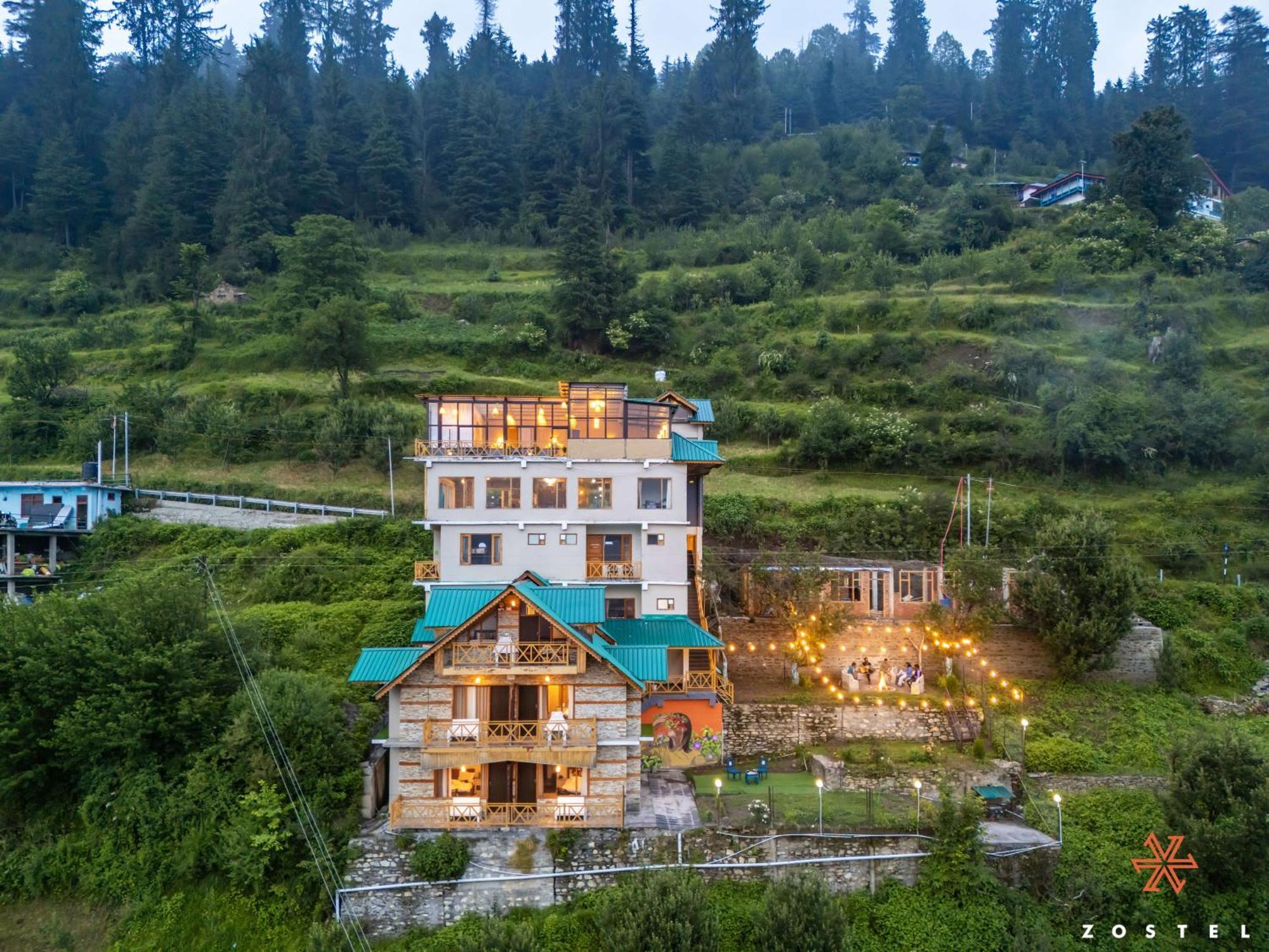 Zostel Shoja, Jibhi Hostel Exterior photo