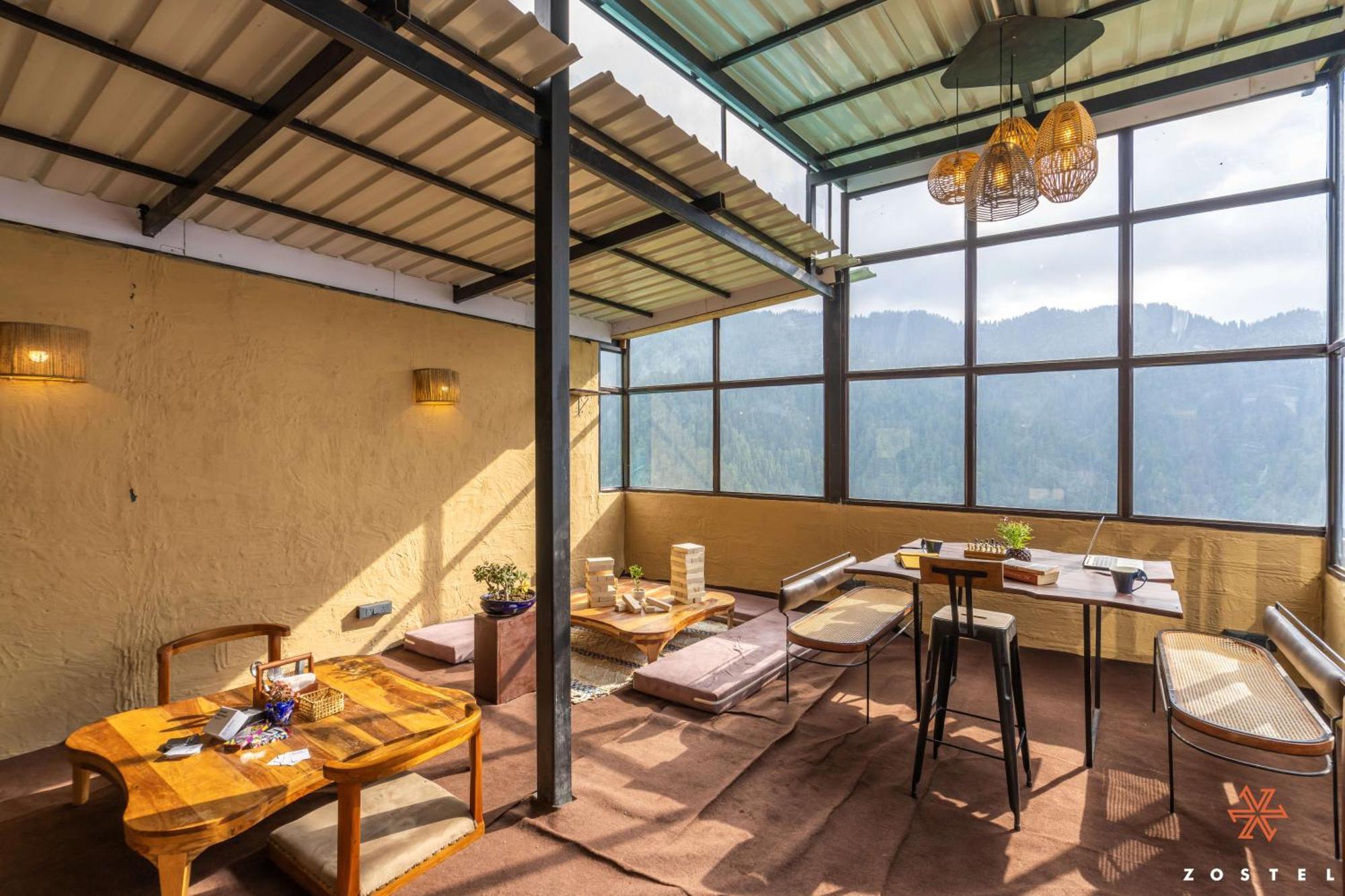 Zostel Shoja, Jibhi Hostel Exterior photo